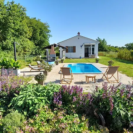 Kuca Za Odmor Natura Sisan Exterior photo